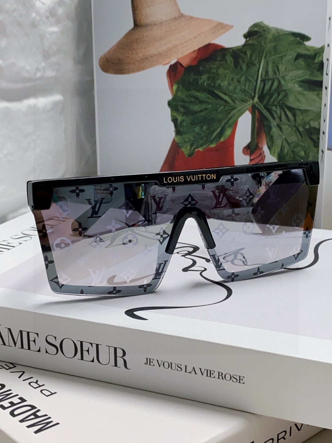Louis Vuitton Fashion Gray Lens Sunglasses for Men