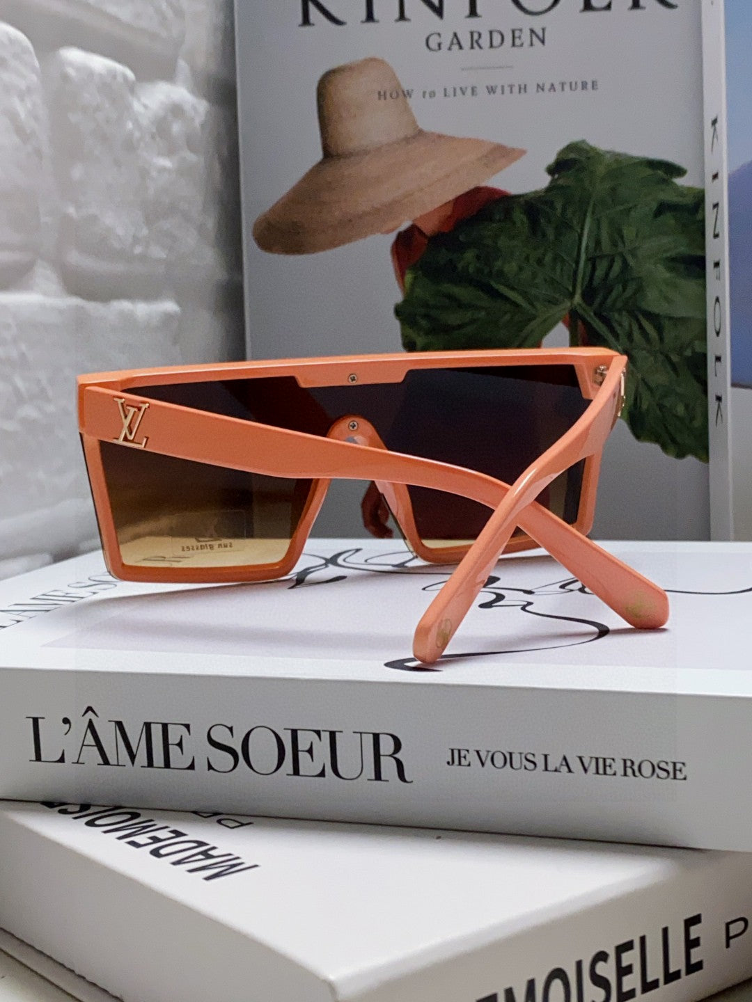 Louis Vuitton Fashion Red Lens Sunglasses for Men - detail image 2