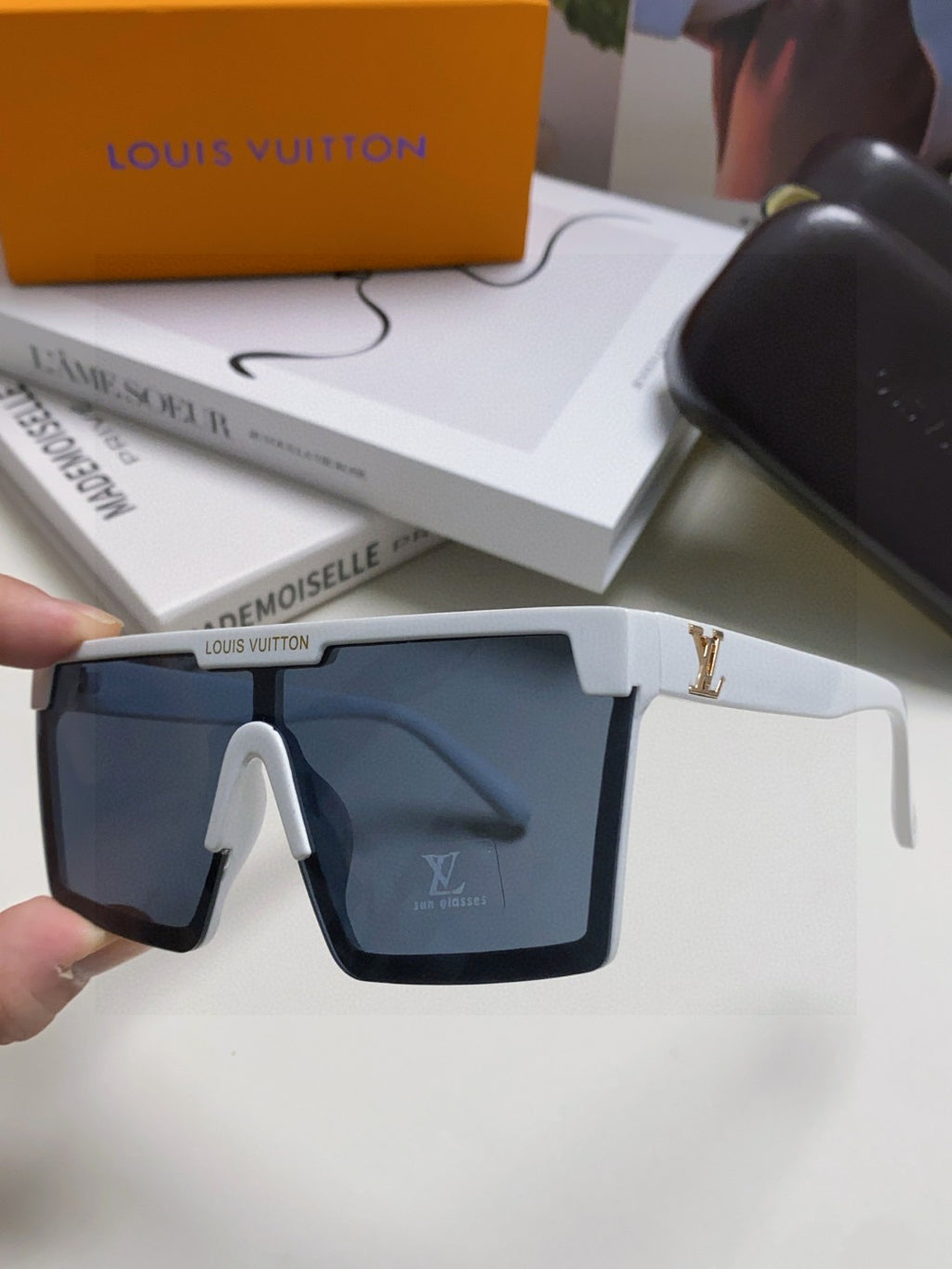 Louis Vuitton Fashion Blue Lens Sunglasses for Men - 371267 - detail image 5