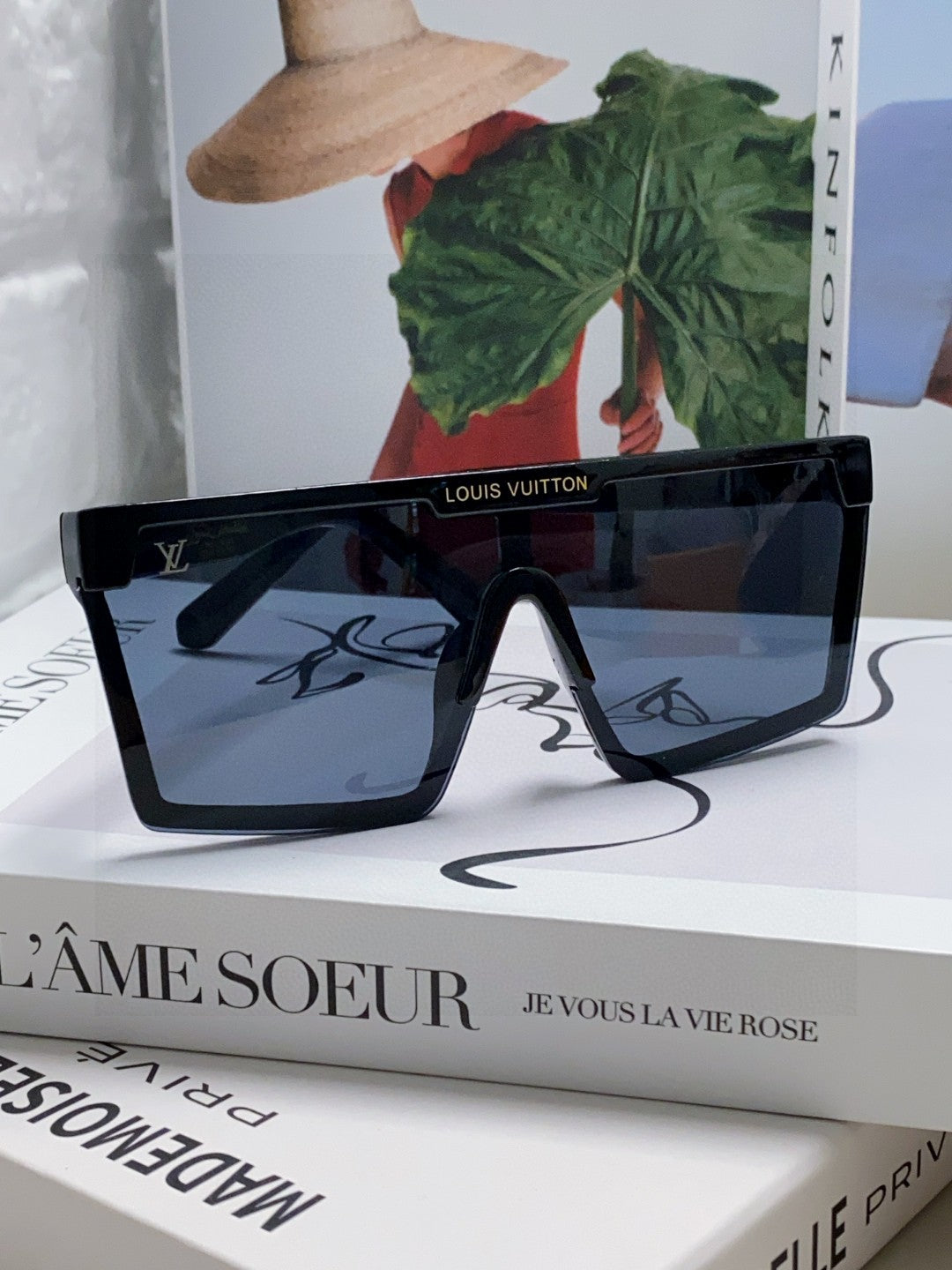 Louis Vuitton Fashion Blue Lens Sunglasses for Men