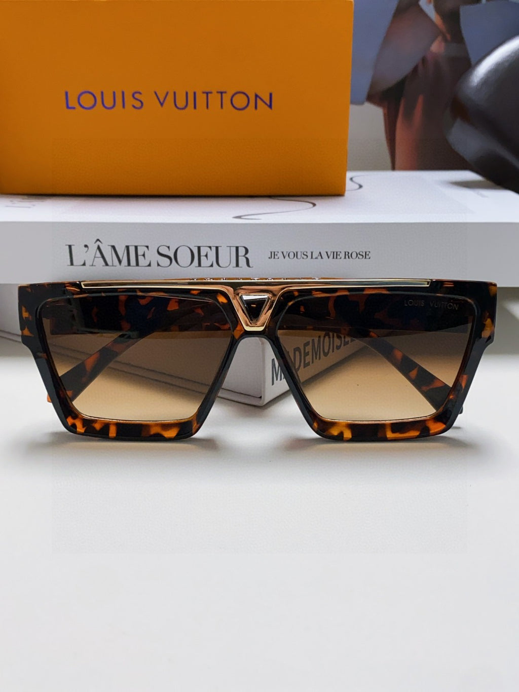 Louis Vuitton Fashion Brown Lens Sunglasses for Men - detail image 6