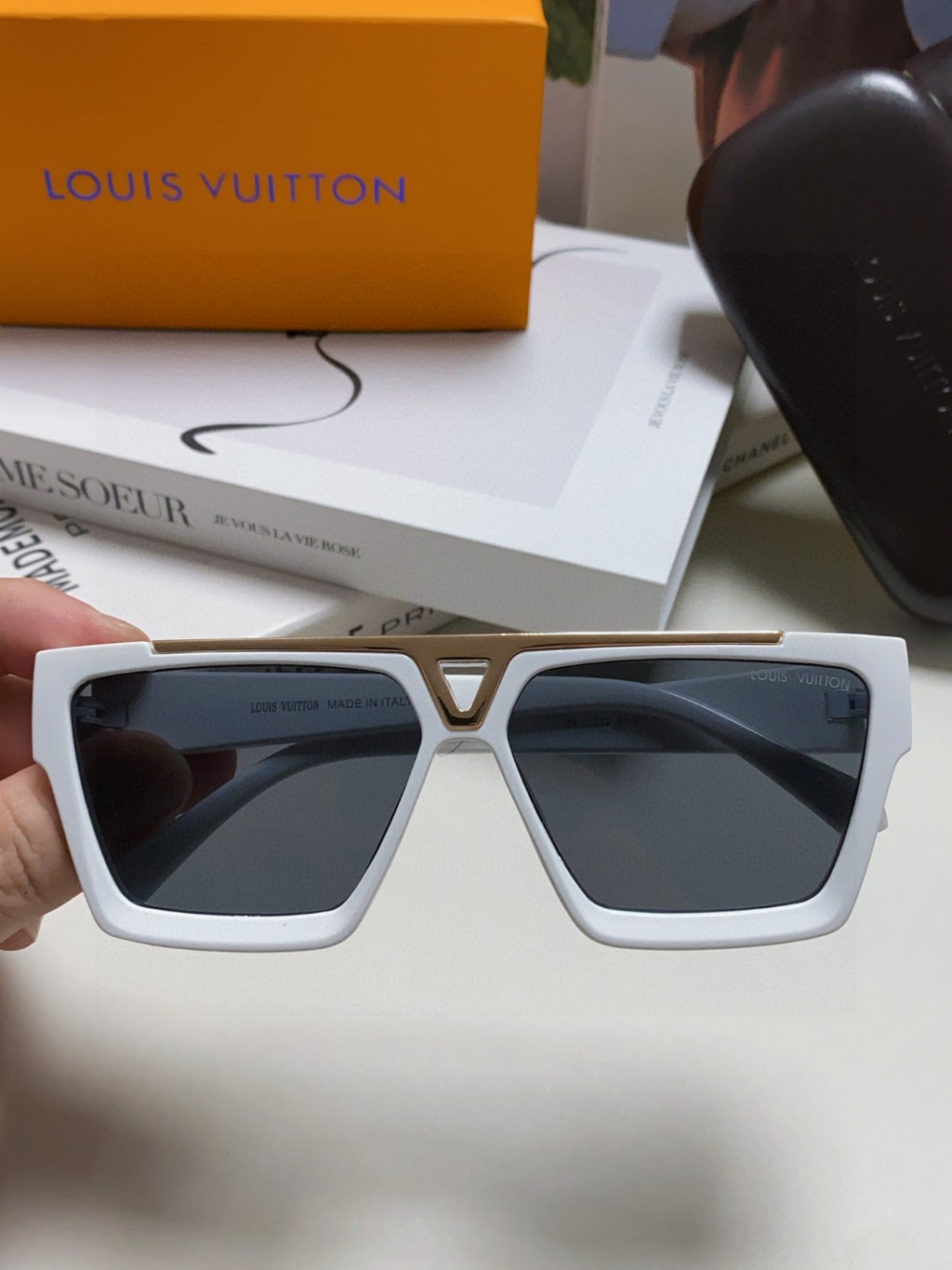 Louis Vuitton Fashion Silver Lens Sunglasses for Men - 371270 - detail image 5