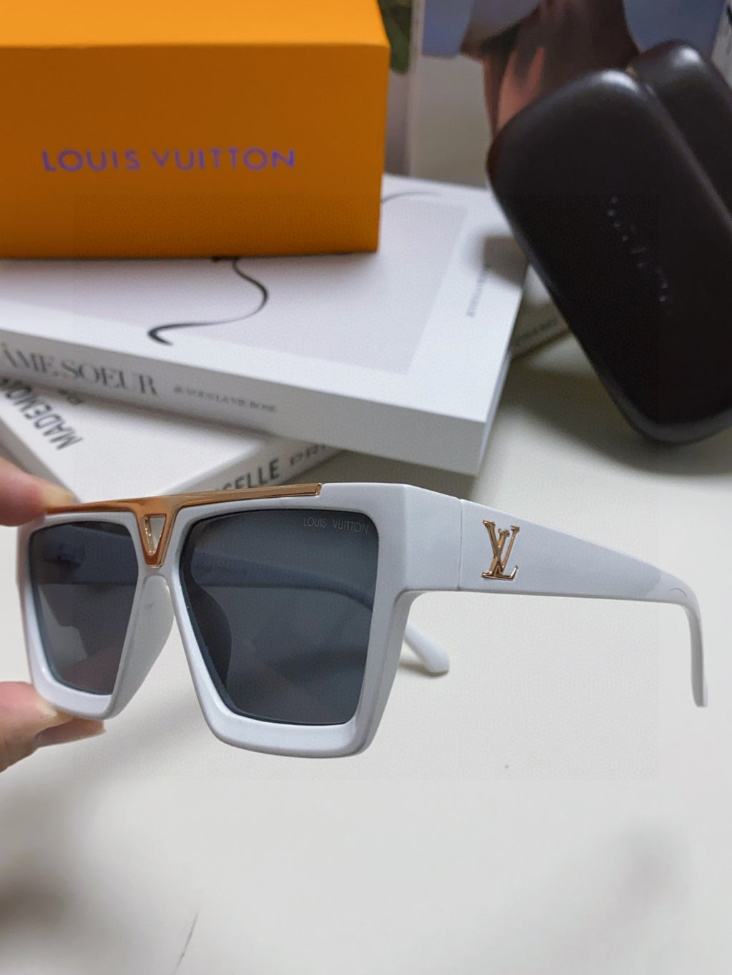 Louis Vuitton Fashion Silver Lens Sunglasses for Men - 371270 - detail image 7