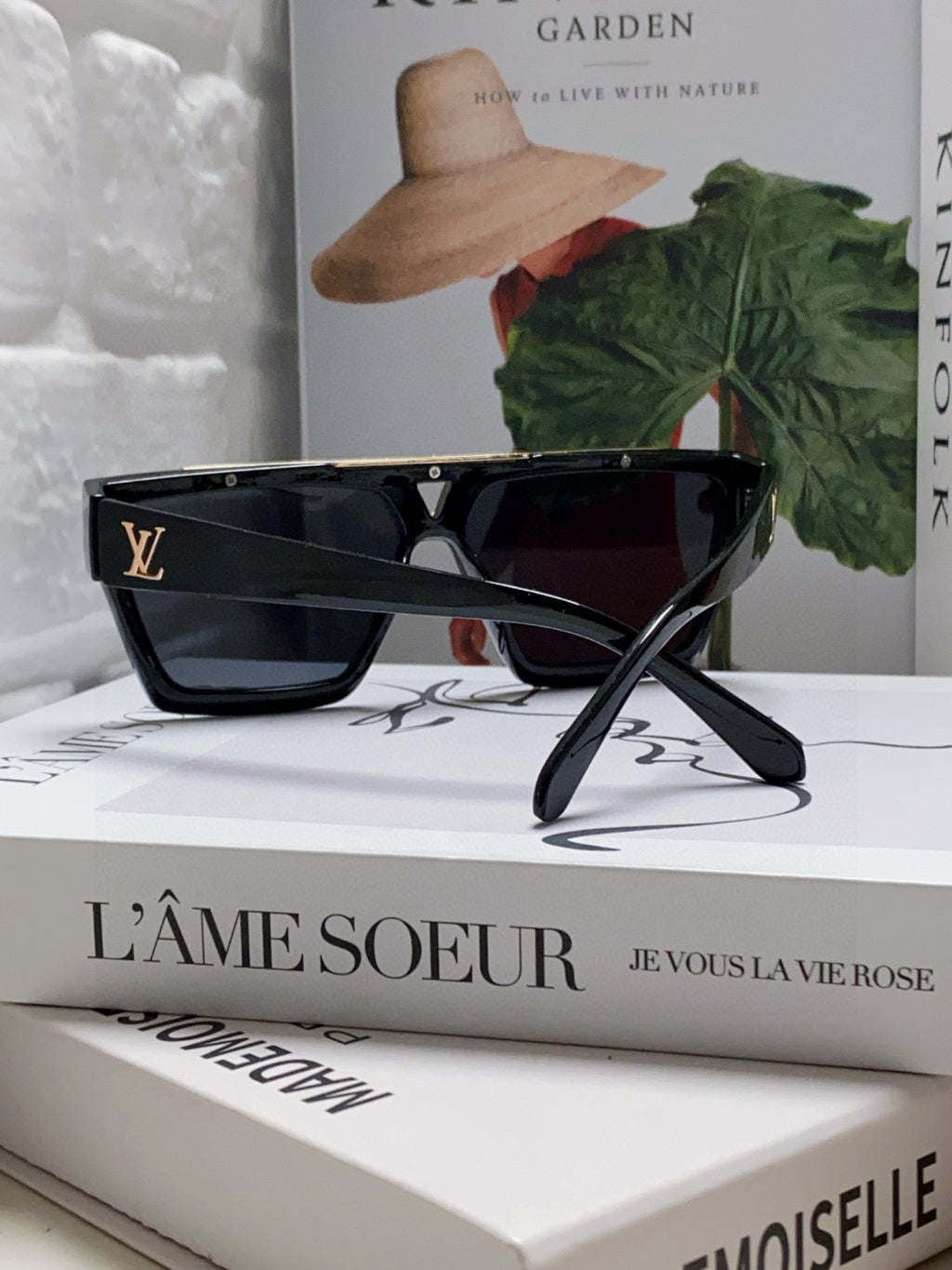 Louis Vuitton Fashion Black Lens Sunglasses for Men - 371271 - detail image 2