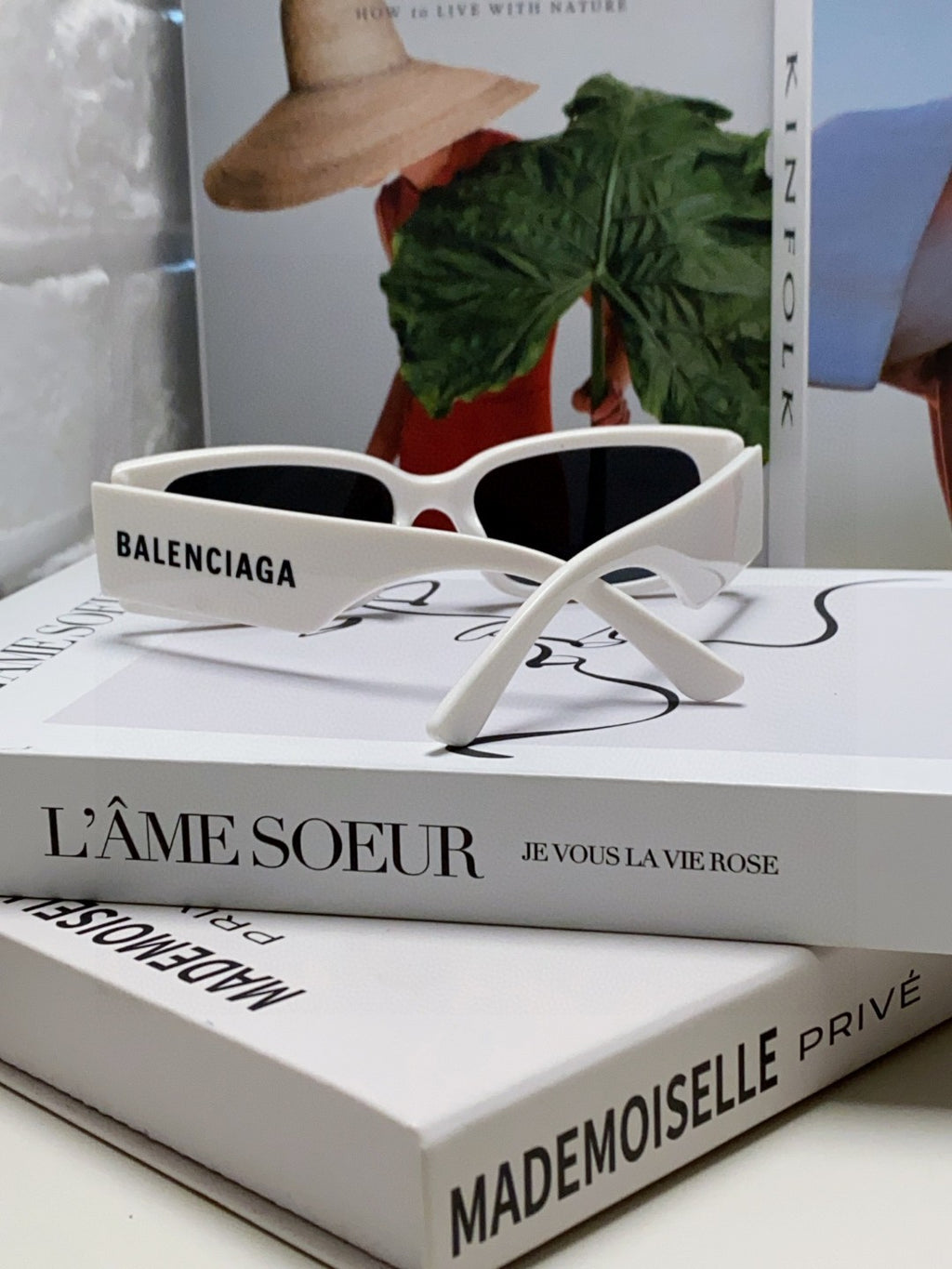 Balenciaga Fashion Gray Lens Sunglasses for Men & Women - detail image 2