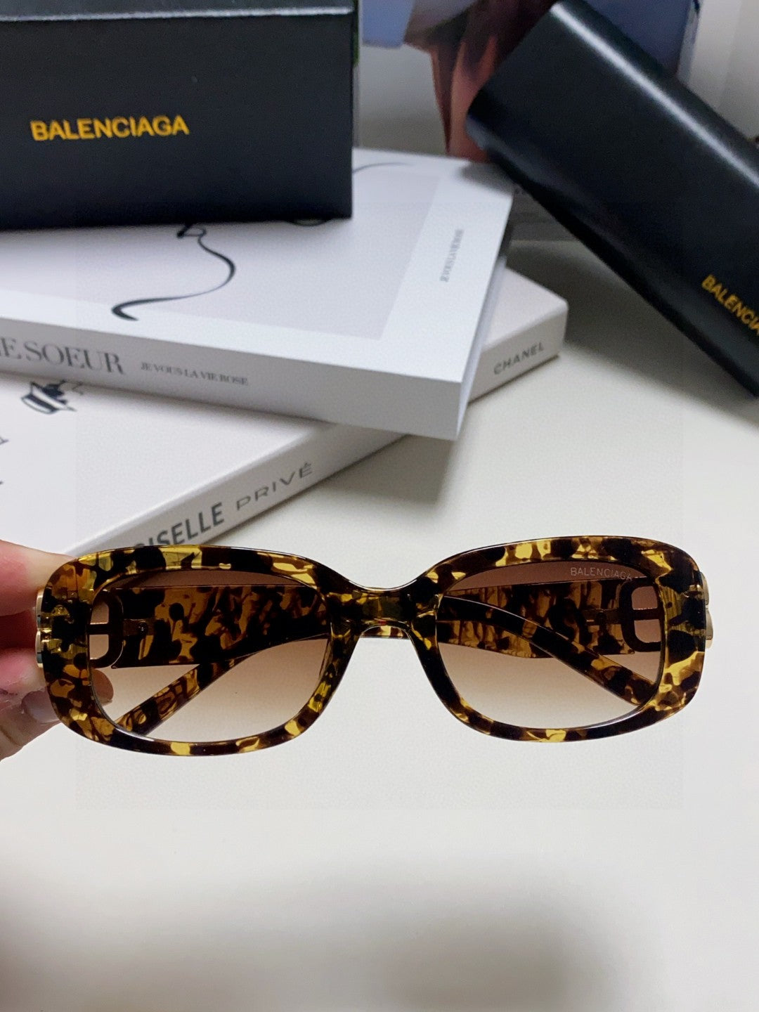 Balenciaga BB0310SK Slim Gray Lens Sunglasses for Men & Women - detail image 3
