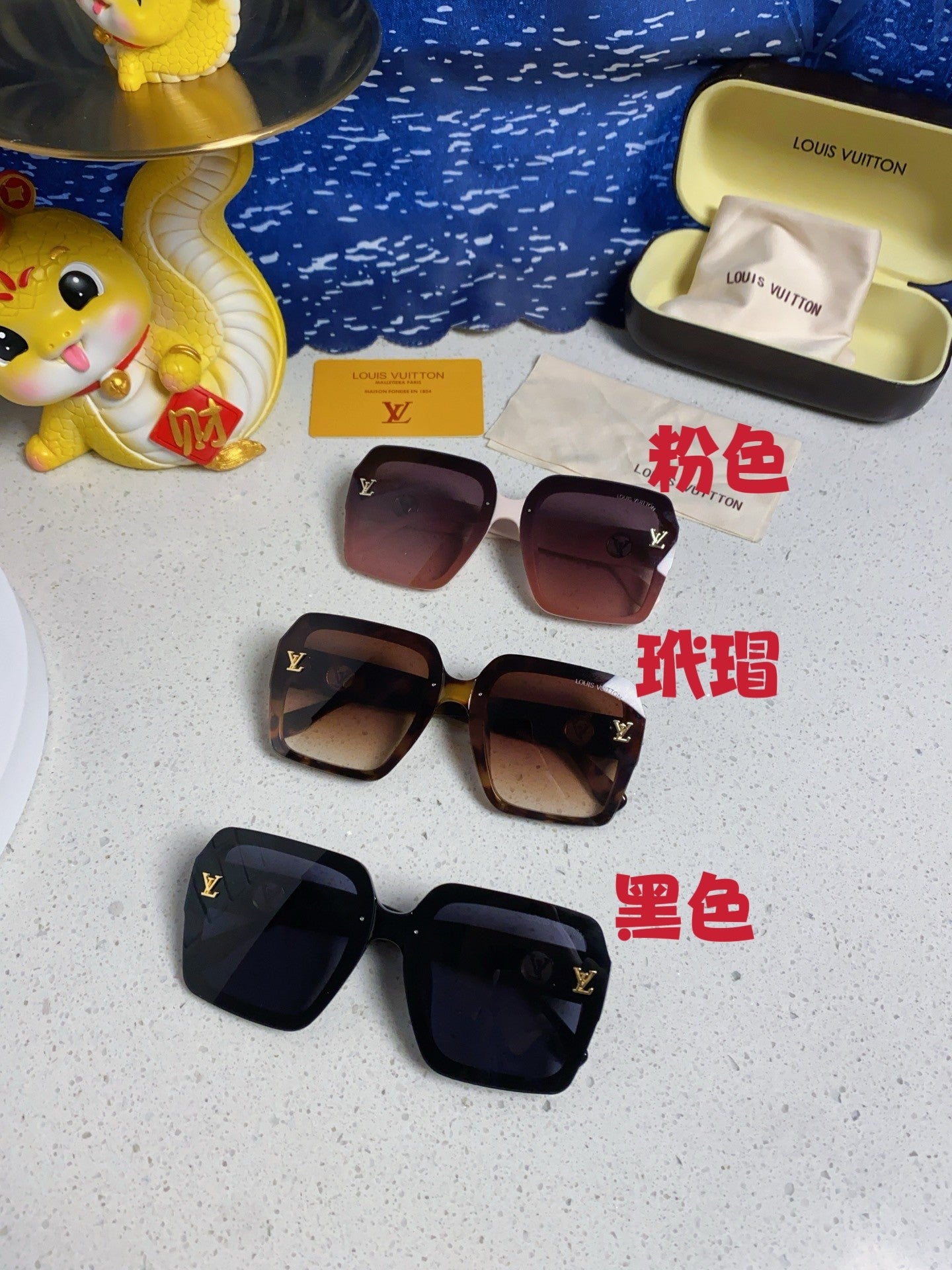 Louis Vuitton Oversized Brown Lens Sunglasses for Women - 381878 - detail image 10