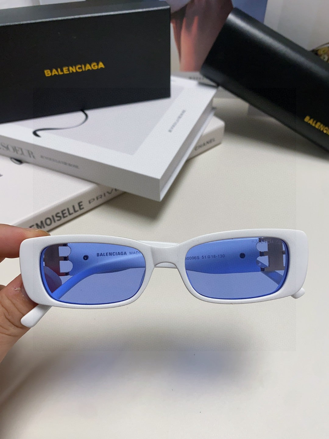 Balenciaga Rectangular Silver Lens Sunglasses for Men & Women - 382928 - detail image 2