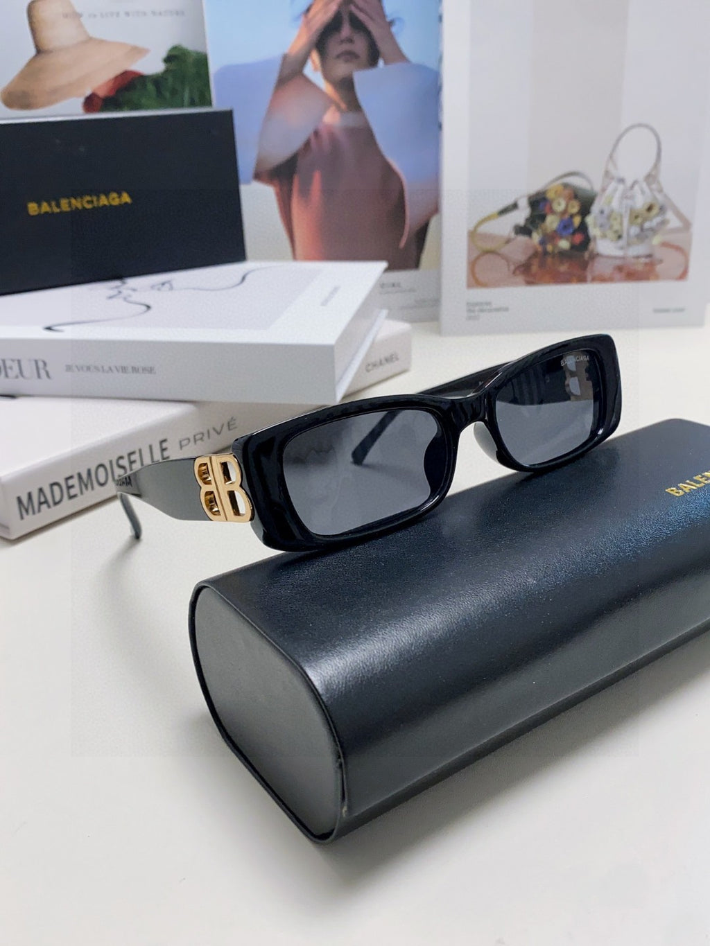 Balenciaga Rectangular Orange Lens Sunglasses for Men & Women - 382929 - detail image 9