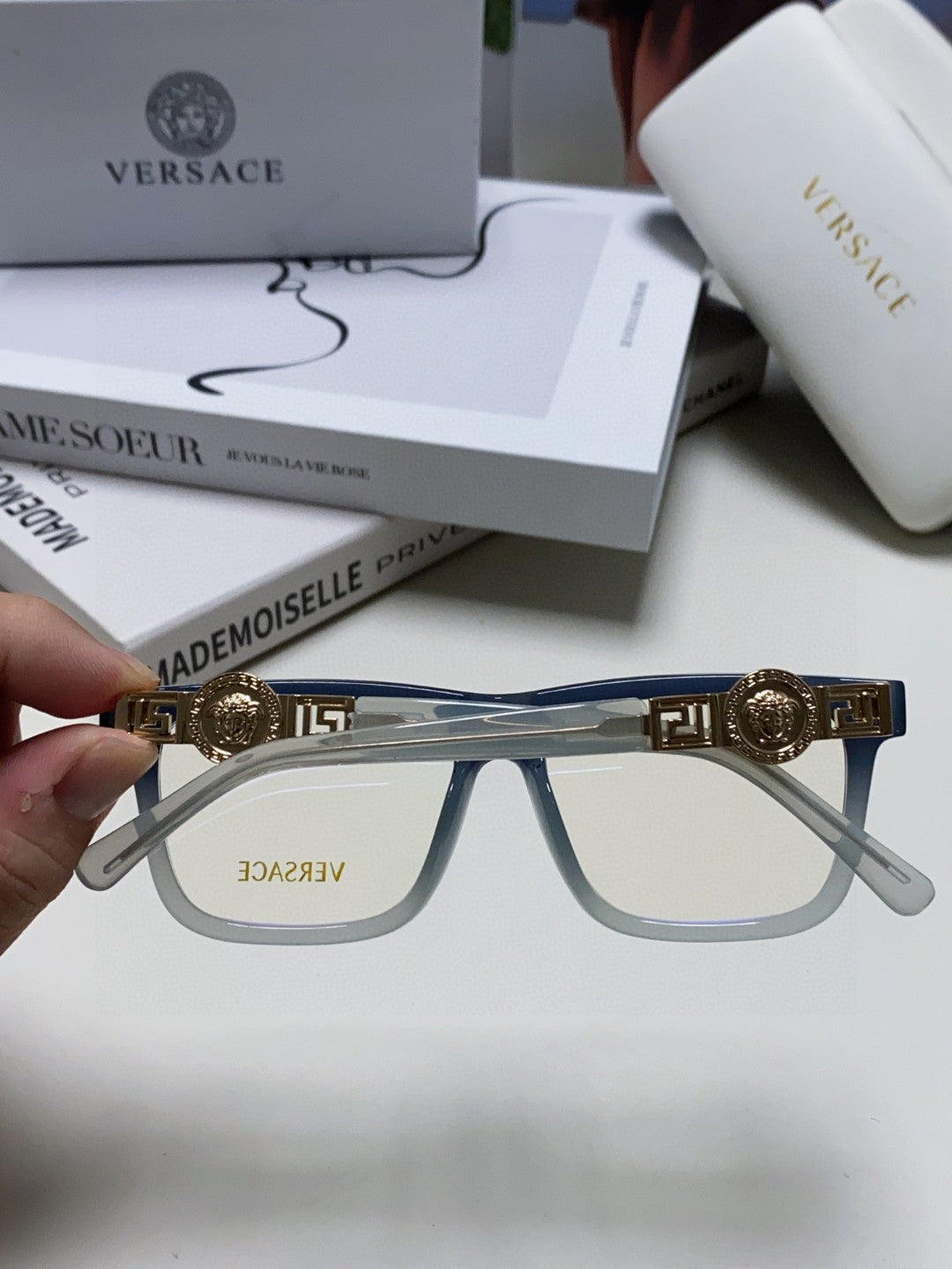 Versace Acetate Fashion Gray Lens Sunglasses for Men & Women - 399306 - detail image 4