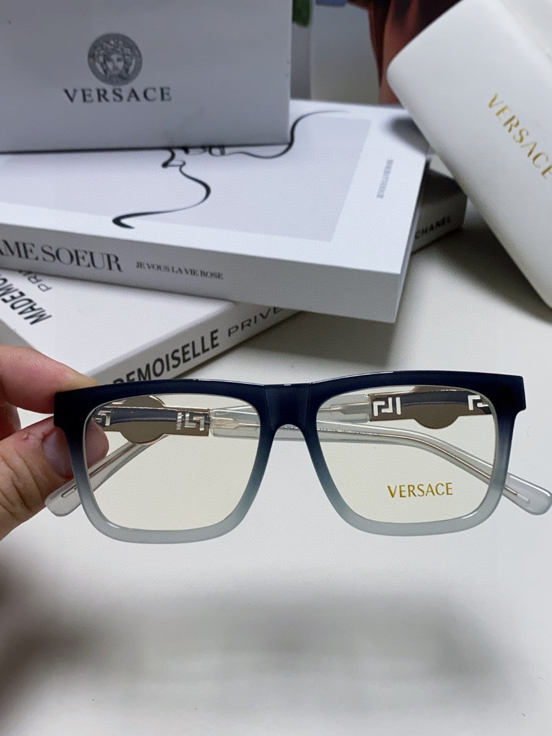 Versace Acetate Fashion Gray Lens Sunglasses for Men & Women - 399306 - detail image 3