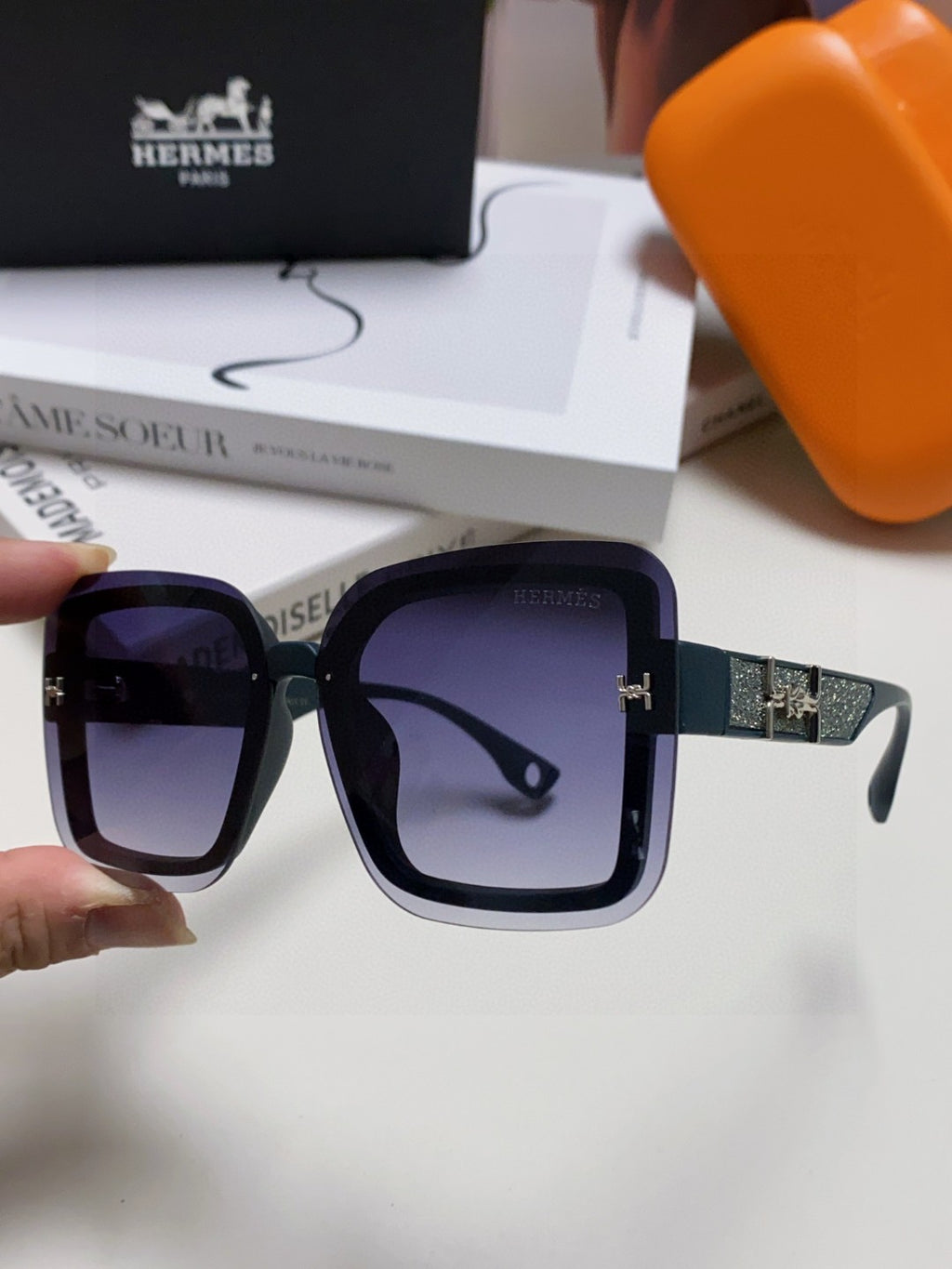 Hermès Oversized Blue Lens Sunglasses for Men & Women - detail image 5