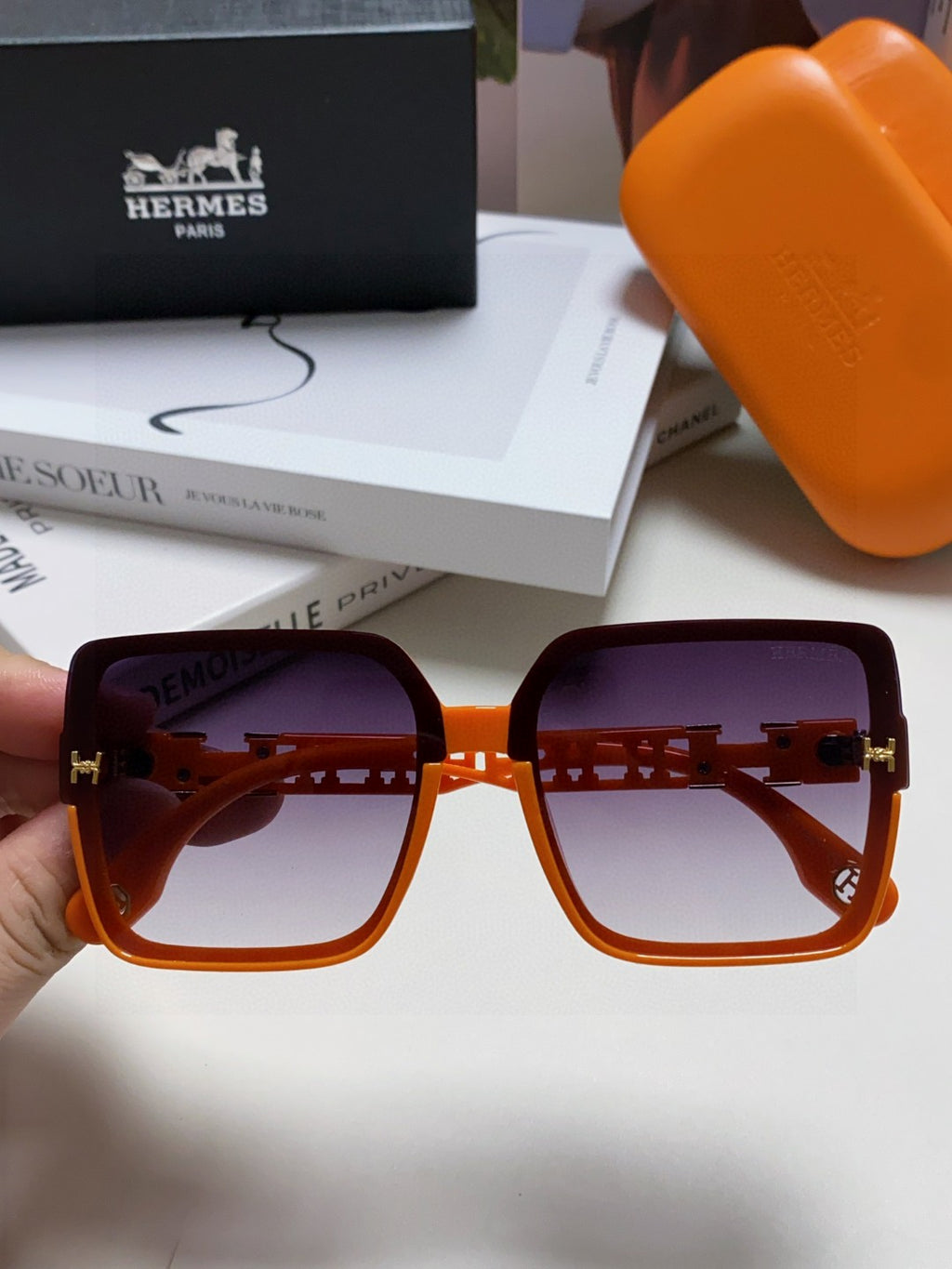Hermès Fashion Red Lens Sunglasses for Women - detail image 3