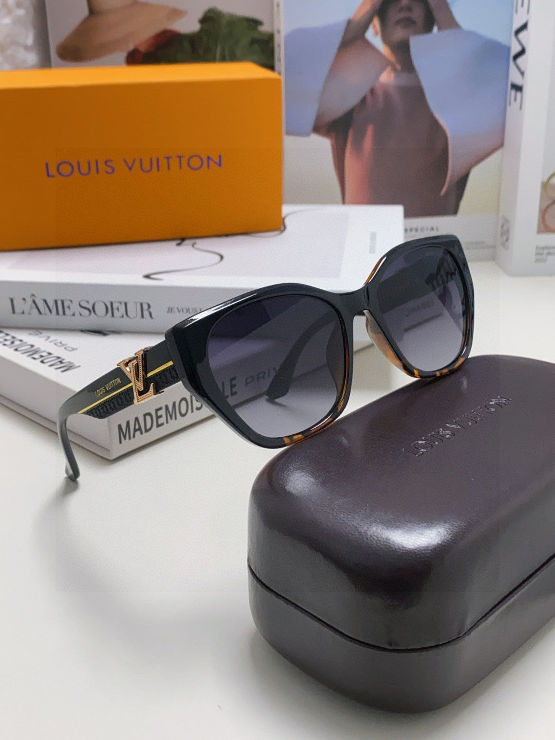 Louis Vuitton Acetate Fashion Gray Lens Sunglasses for Women - detail image 7