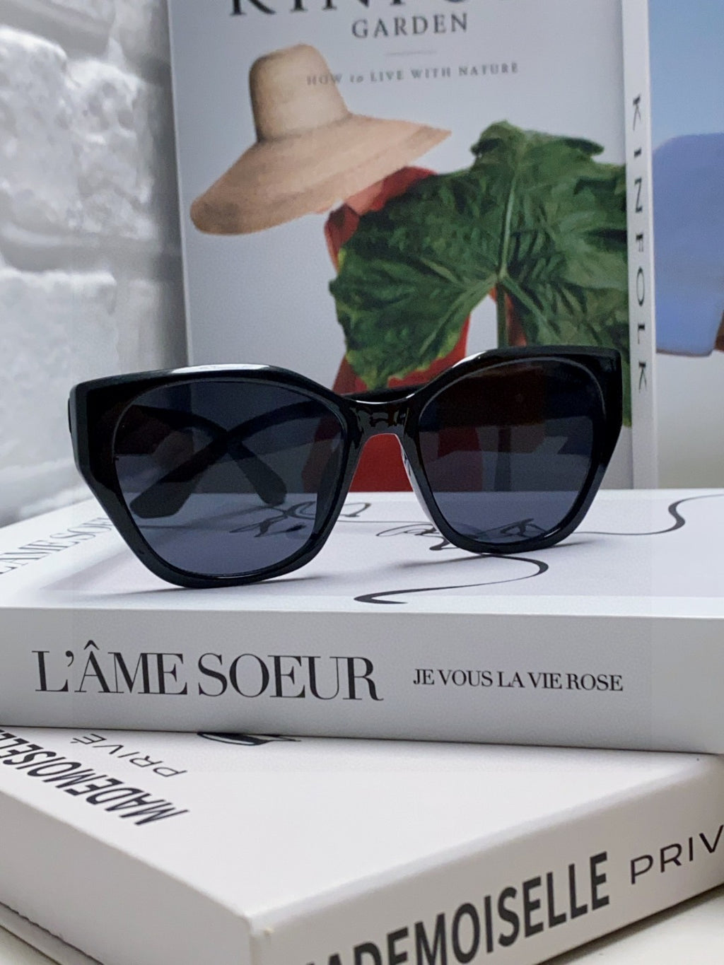 Louis Vuitton Acetate Fashion Blue Lens Sunglasses for Women