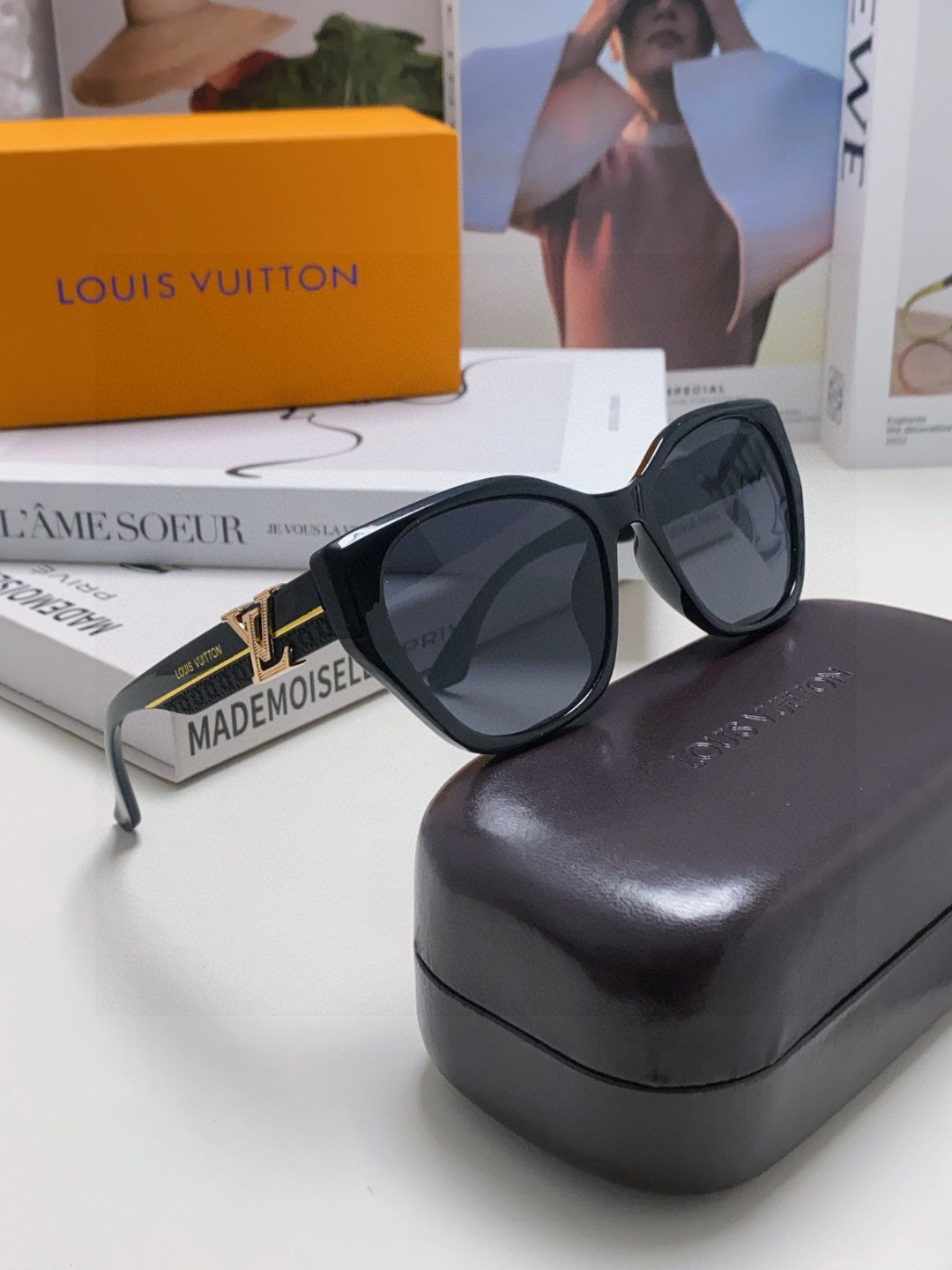 Louis Vuitton Acetate Fashion Blue Lens Sunglasses for Women - detail image 7