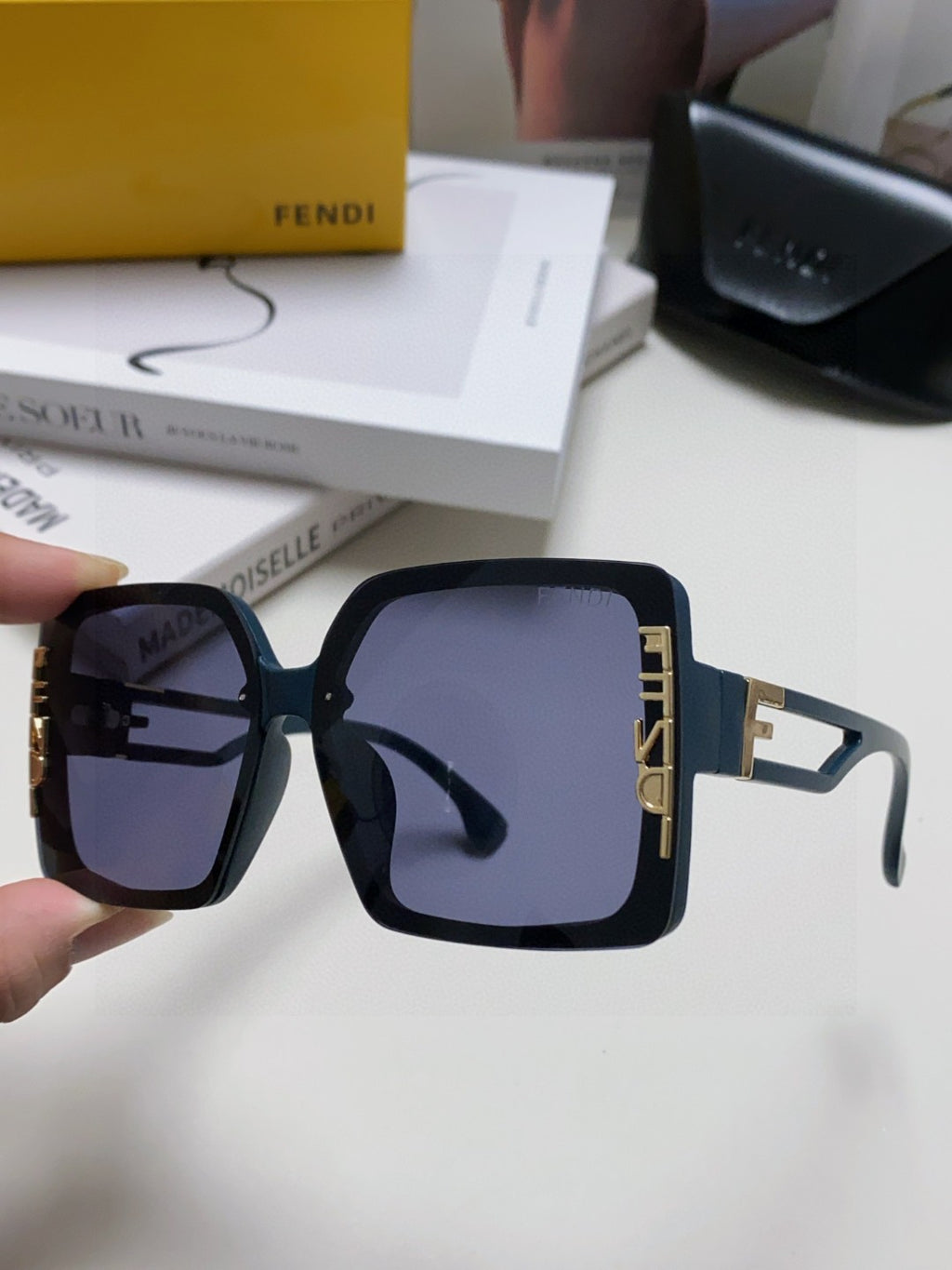Fendi Fashion Blue Lens Sunglasses for Women - 399286 - detail image 6