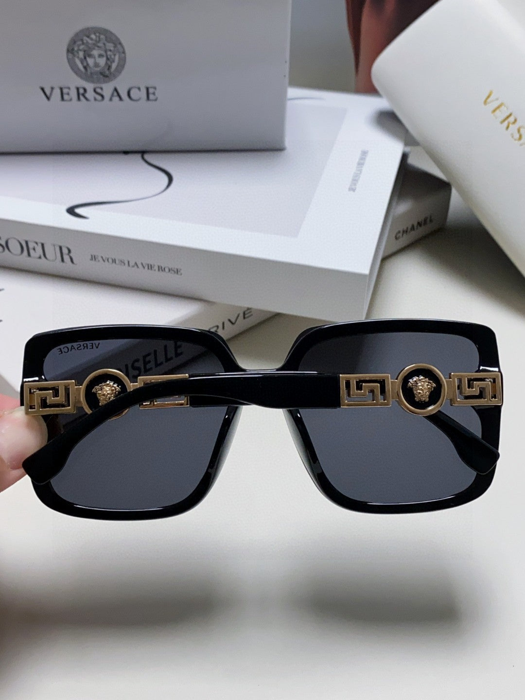 Versace Polarized Fashion Black Lens Sunglasses for Men & Women - 432810 - detail image 4
