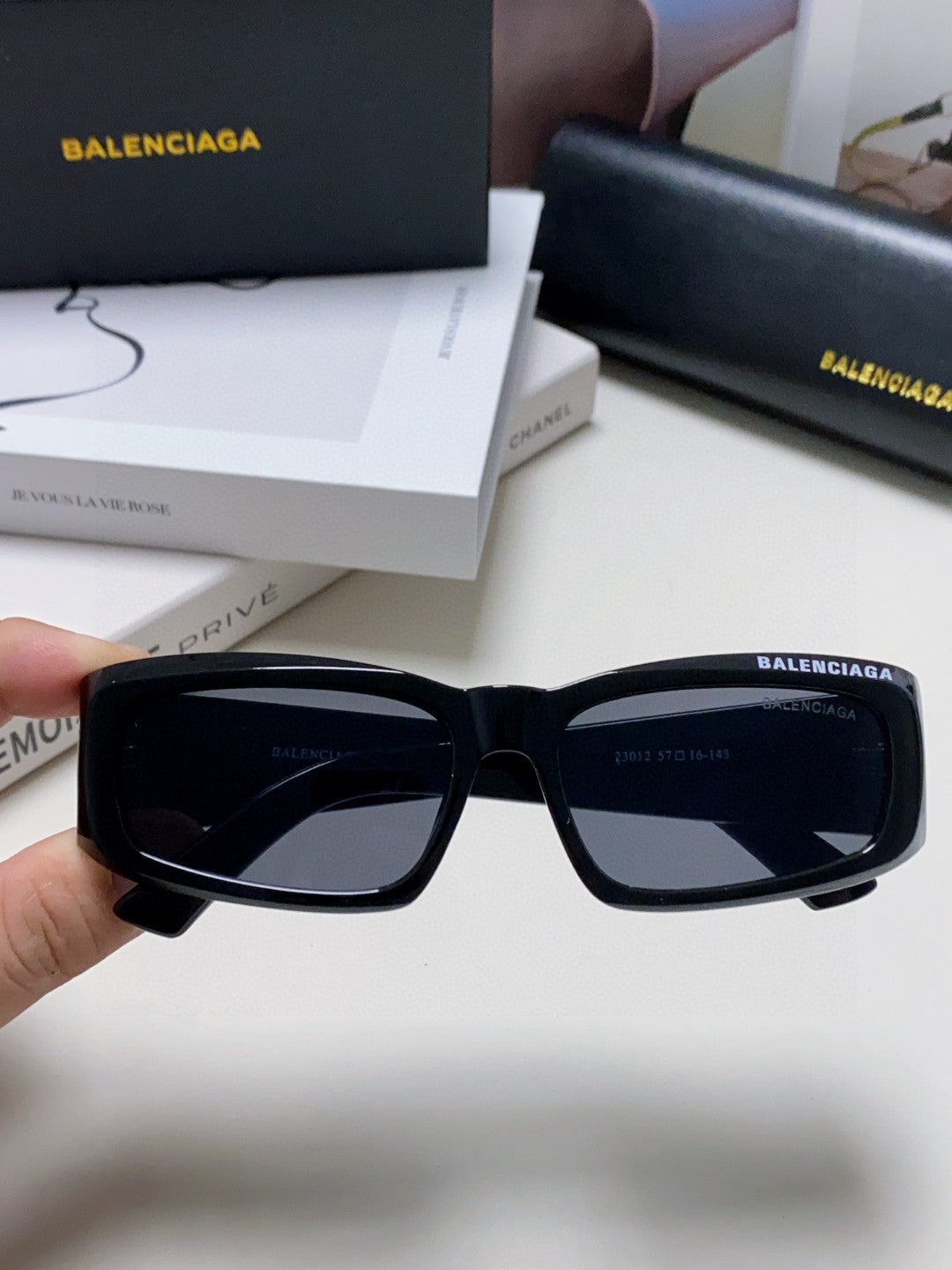 Balenciaga Square Gray Lens Sunglasses for Men & Women - detail image 5