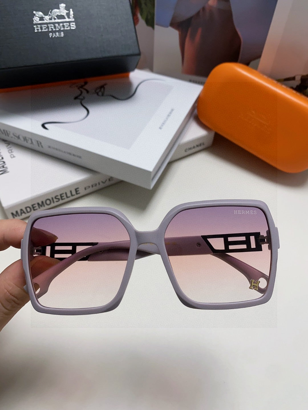 Hermès Square Gray Lens Sunglasses for Men & Women - 416511 - detail image 2