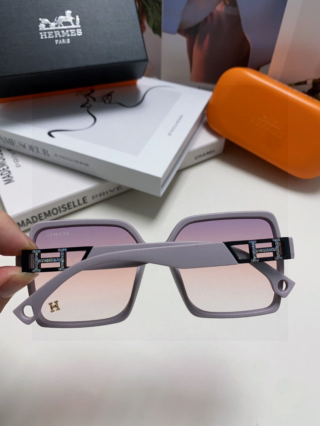 Hermès Square Gray Lens Sunglasses for Men & Women - 450011 - detail image 3