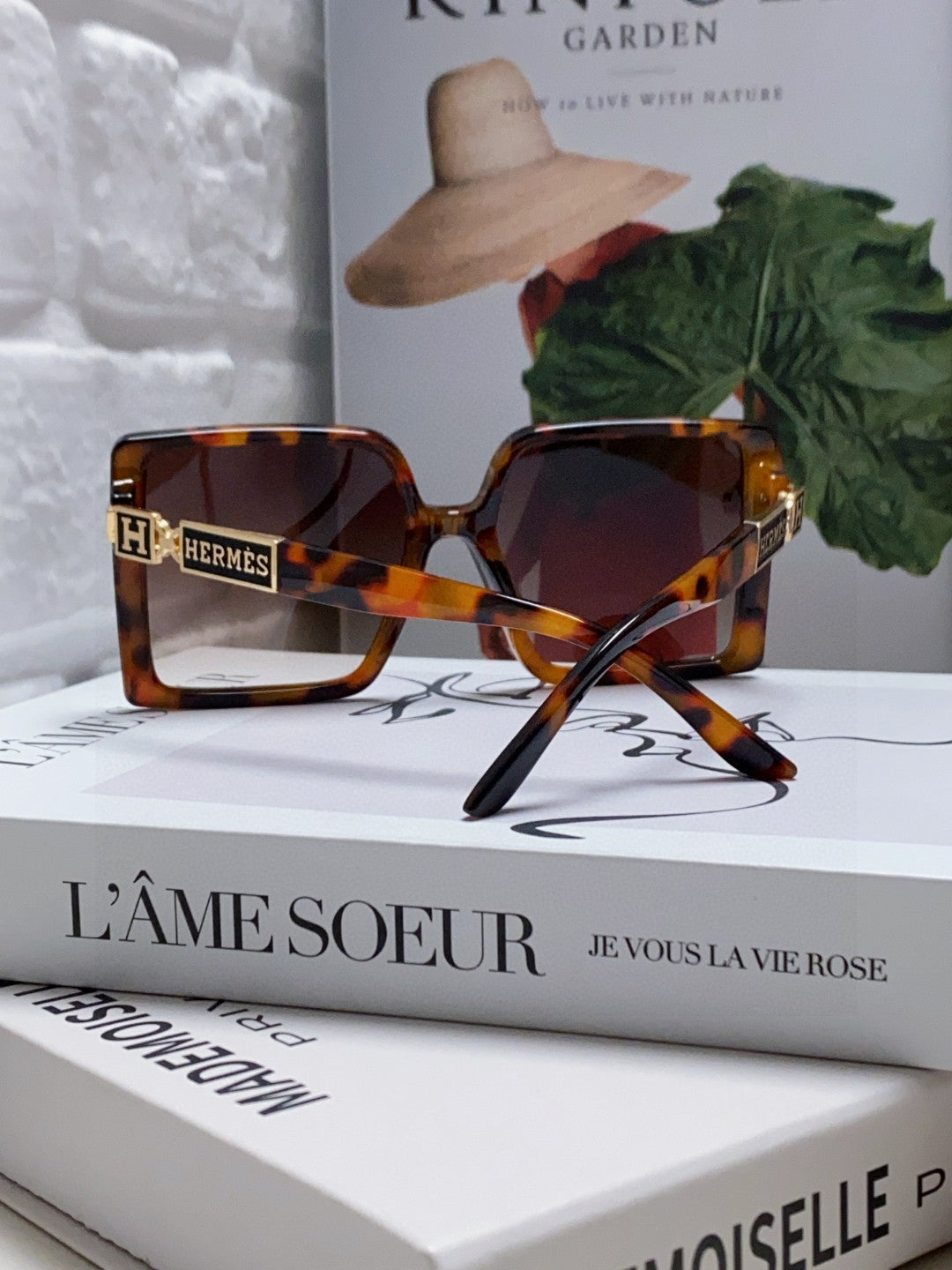 Hermès Square Red Lens Sunglasses for Women - detail image 2