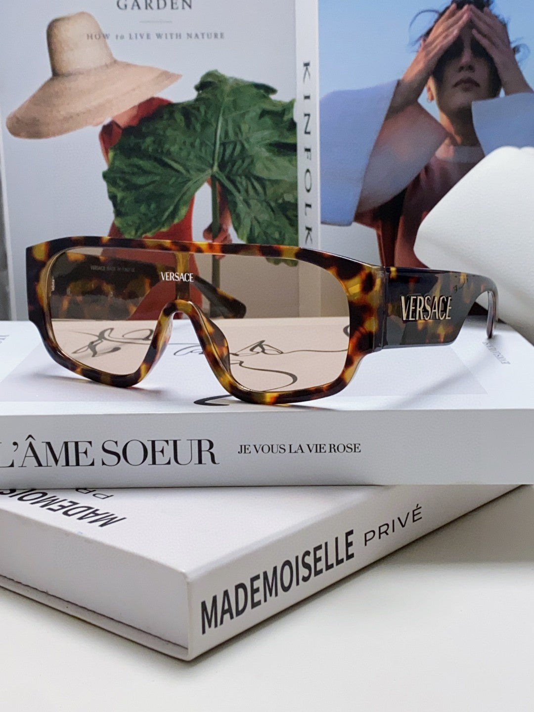 Versace Aviator Gold Lens Sunglasses for Men & Women - 449857 - detail image 2