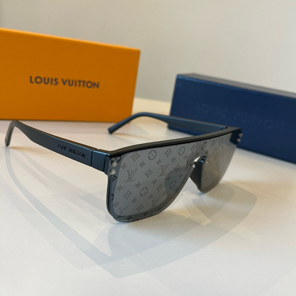 Louis Vuitton Fashion Black Lens Sunglasses for Men & Women - 371289