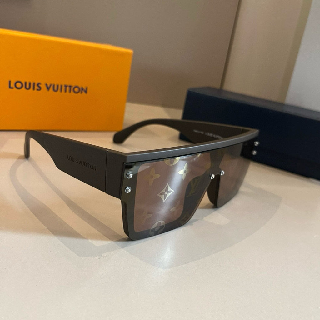 Louis Vuitton Fashion Brown Lens Sunglasses for Men & Women - 371294