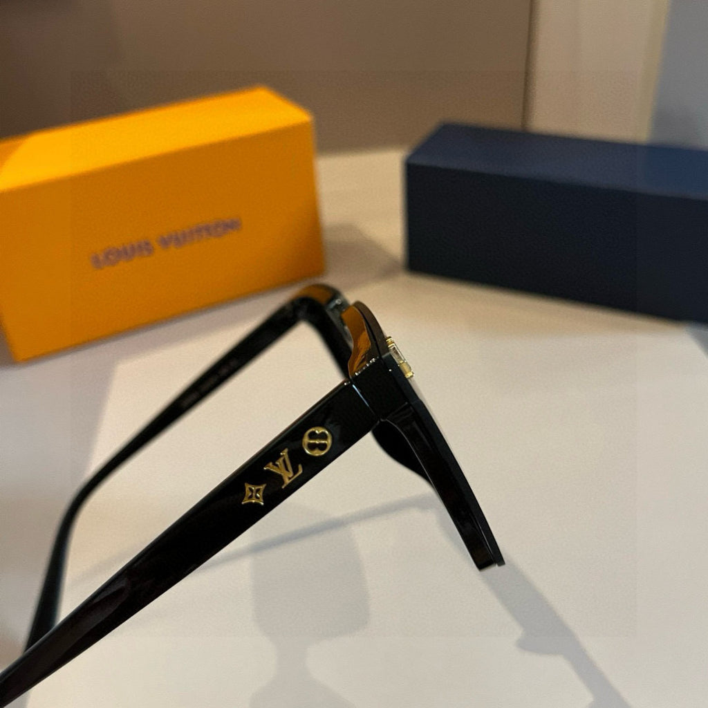 Louis Vuitton Fashion Gold Lens Sunglasses for Men & Women - 371295 - detail image 2