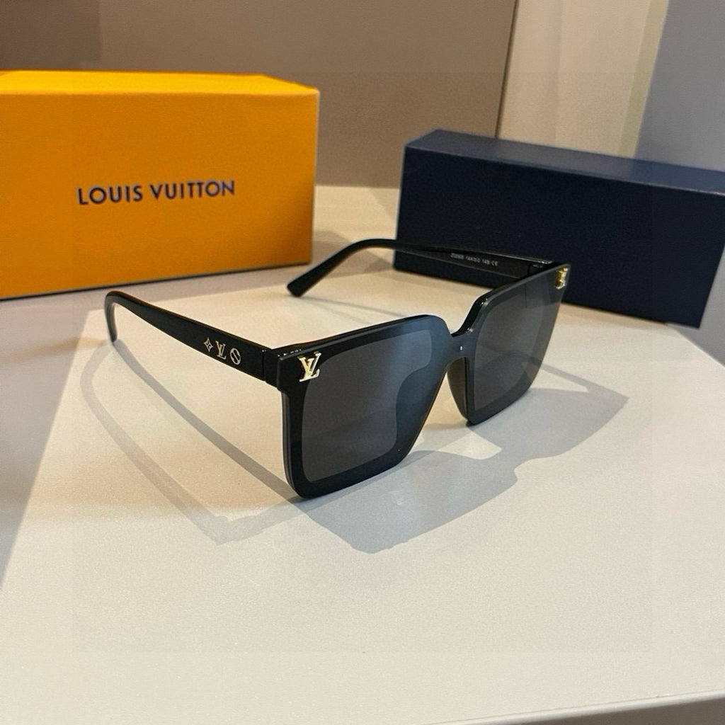 Louis Vuitton Fashion Gold Lens Sunglasses for Men & Women - 371296