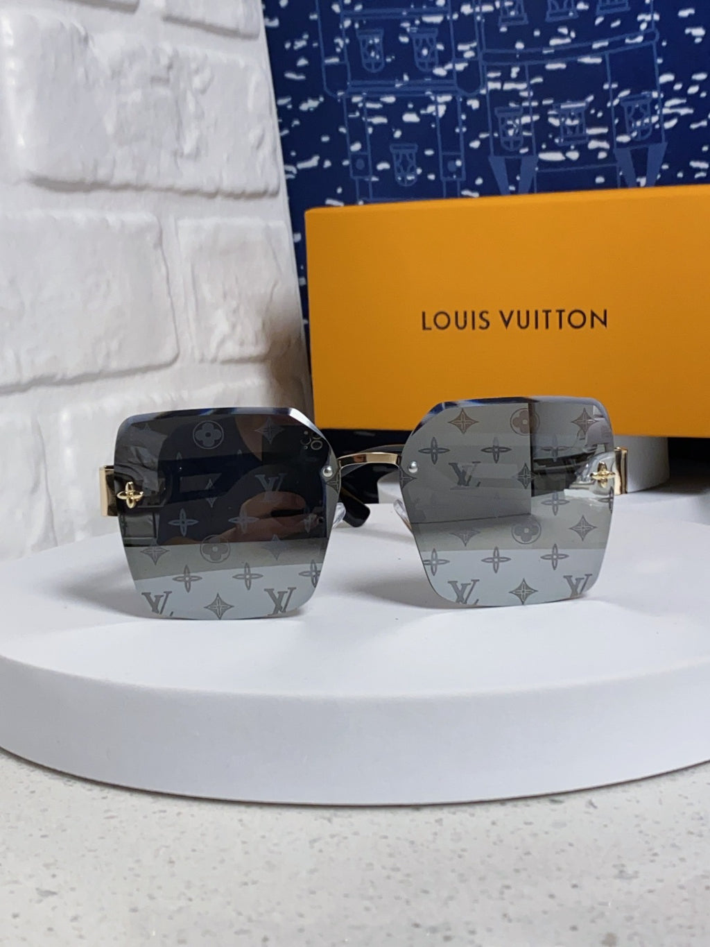 Louis Vuitton Metal Square Silver Lens Sunglasses for Men & Women - 414896 - detail image 2