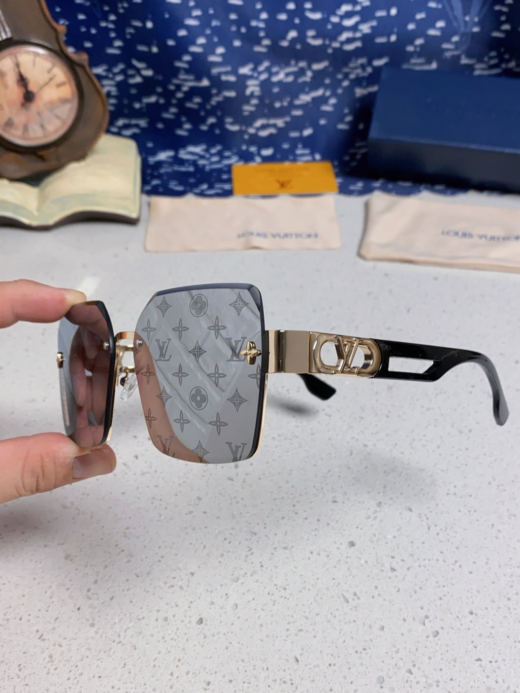 Louis Vuitton Metal Square Silver Lens Sunglasses for Men & Women - 414896 - detail image 6