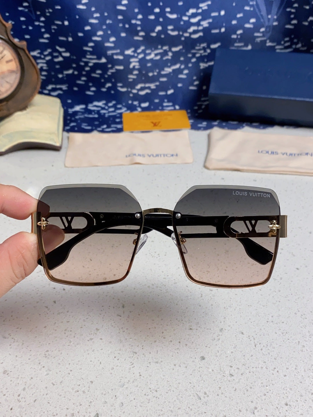 Louis Vuitton Metal Square Silver Lens Sunglasses for Men & Women - 414897 - detail image 3