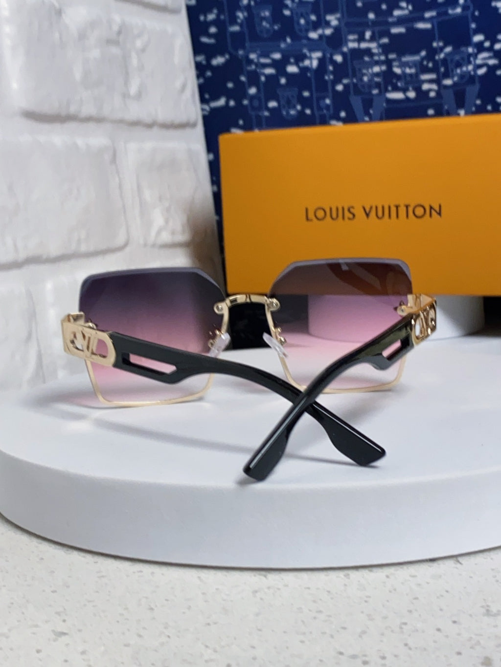 Louis Vuitton Metal Square Purple Lens Sunglasses for Men & Women - detail image 3