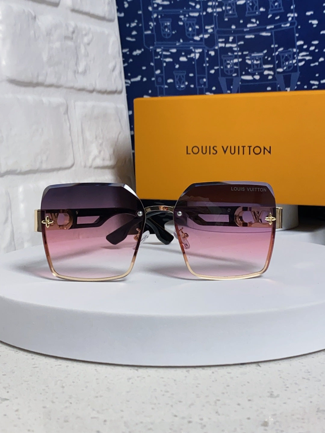 Louis Vuitton Metal Square Purple Lens Sunglasses for Men & Women - detail image 2
