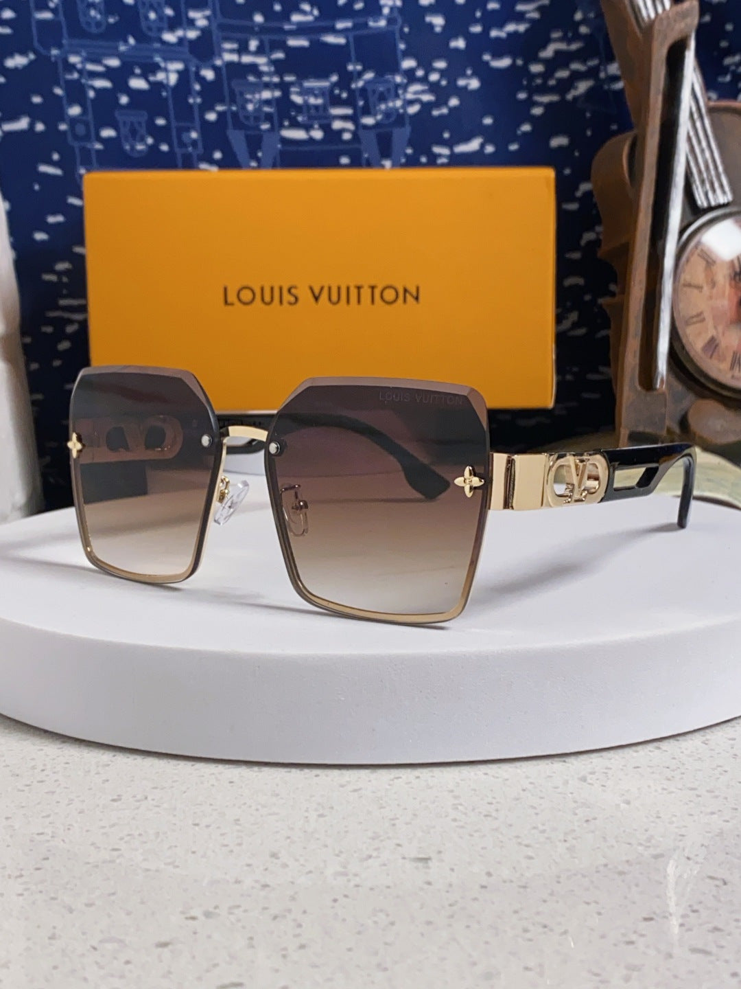 Louis Vuitton Metal Square Brown Lens Sunglasses for Men & Women - 414899