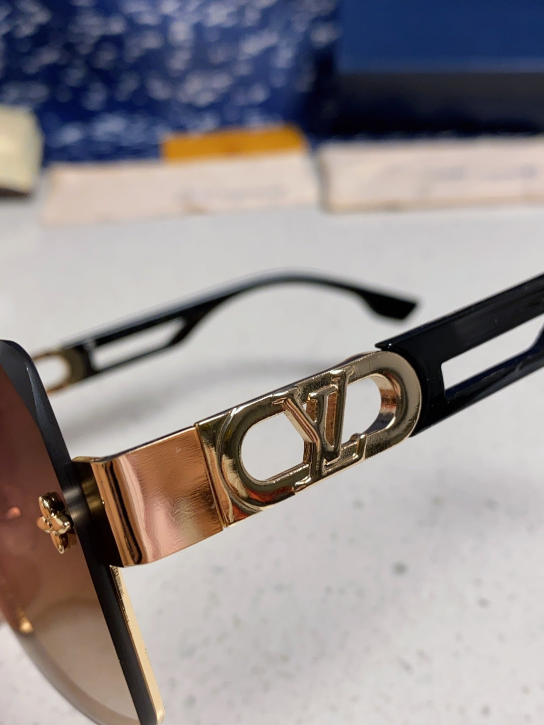 Louis Vuitton Metal Square Brown Lens Sunglasses for Men & Women - 414899 - detail image 7