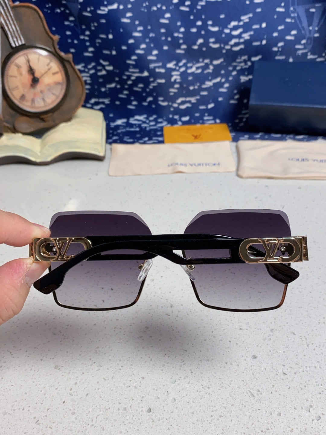 Louis Vuitton Metal Square Silver Lens Sunglasses for Men & Women - 414900 - detail image 5