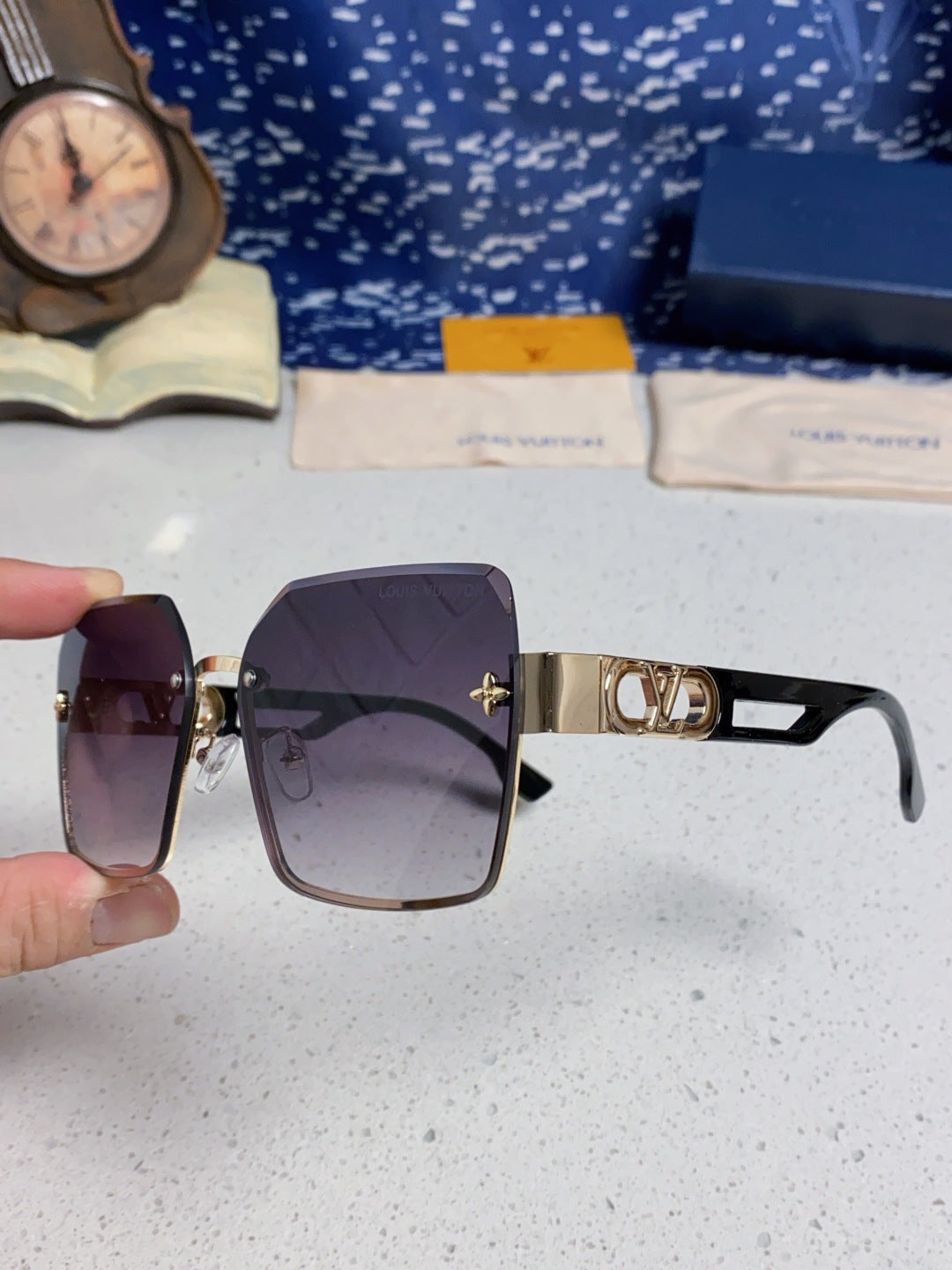 Louis Vuitton Metal Square Silver Lens Sunglasses for Men & Women - 414900 - detail image 6