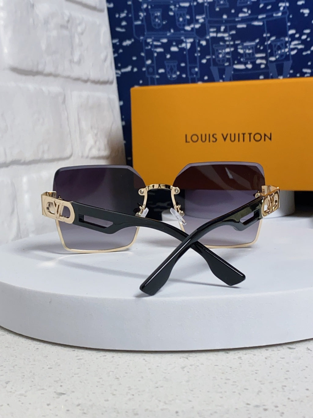 Louis Vuitton Metal Square Silver Lens Sunglasses for Men & Women - 414900 - detail image 3