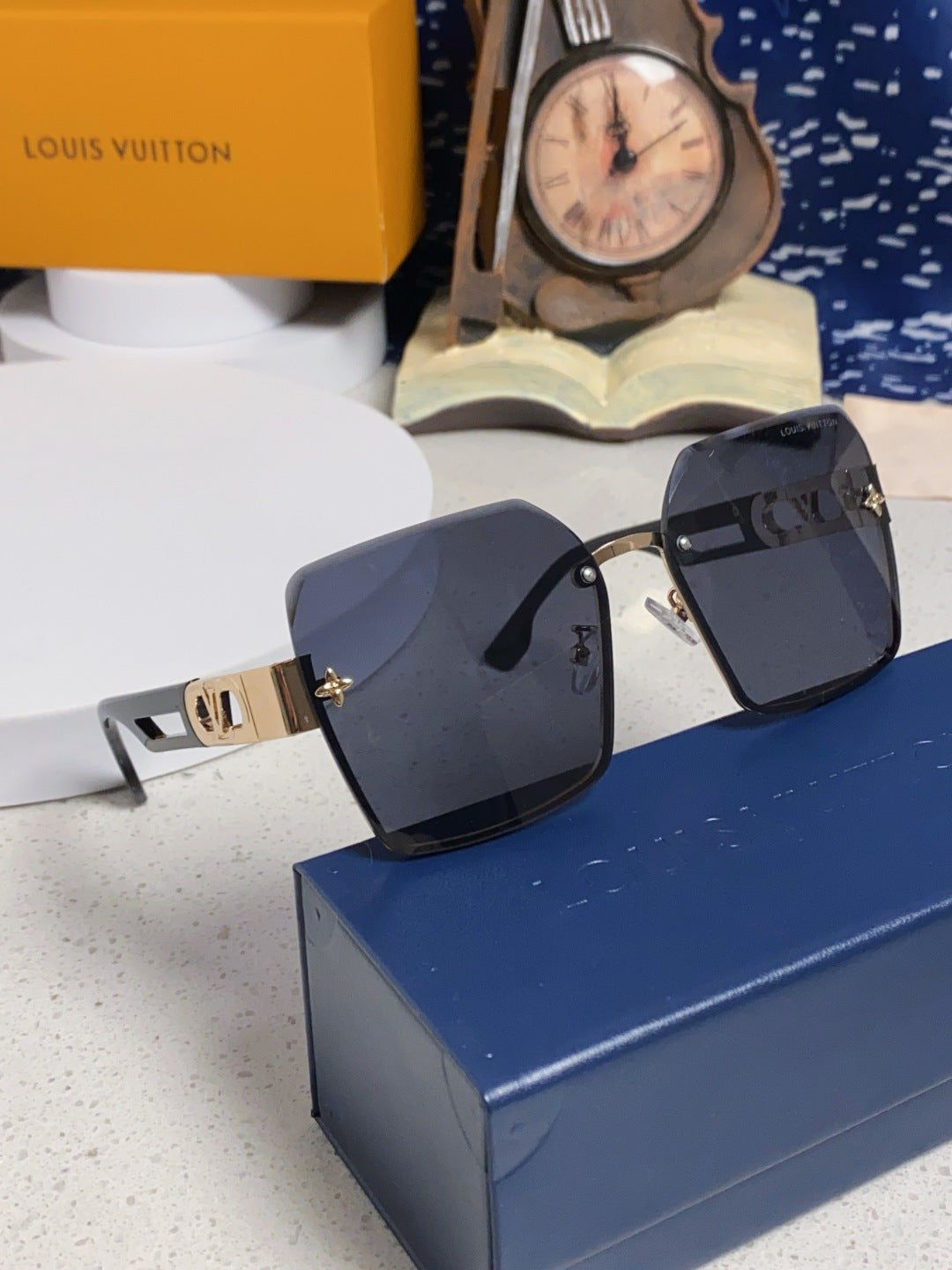 Louis Vuitton Metal Square Black Lens Sunglasses for Men & Women - 414901 - detail image 10