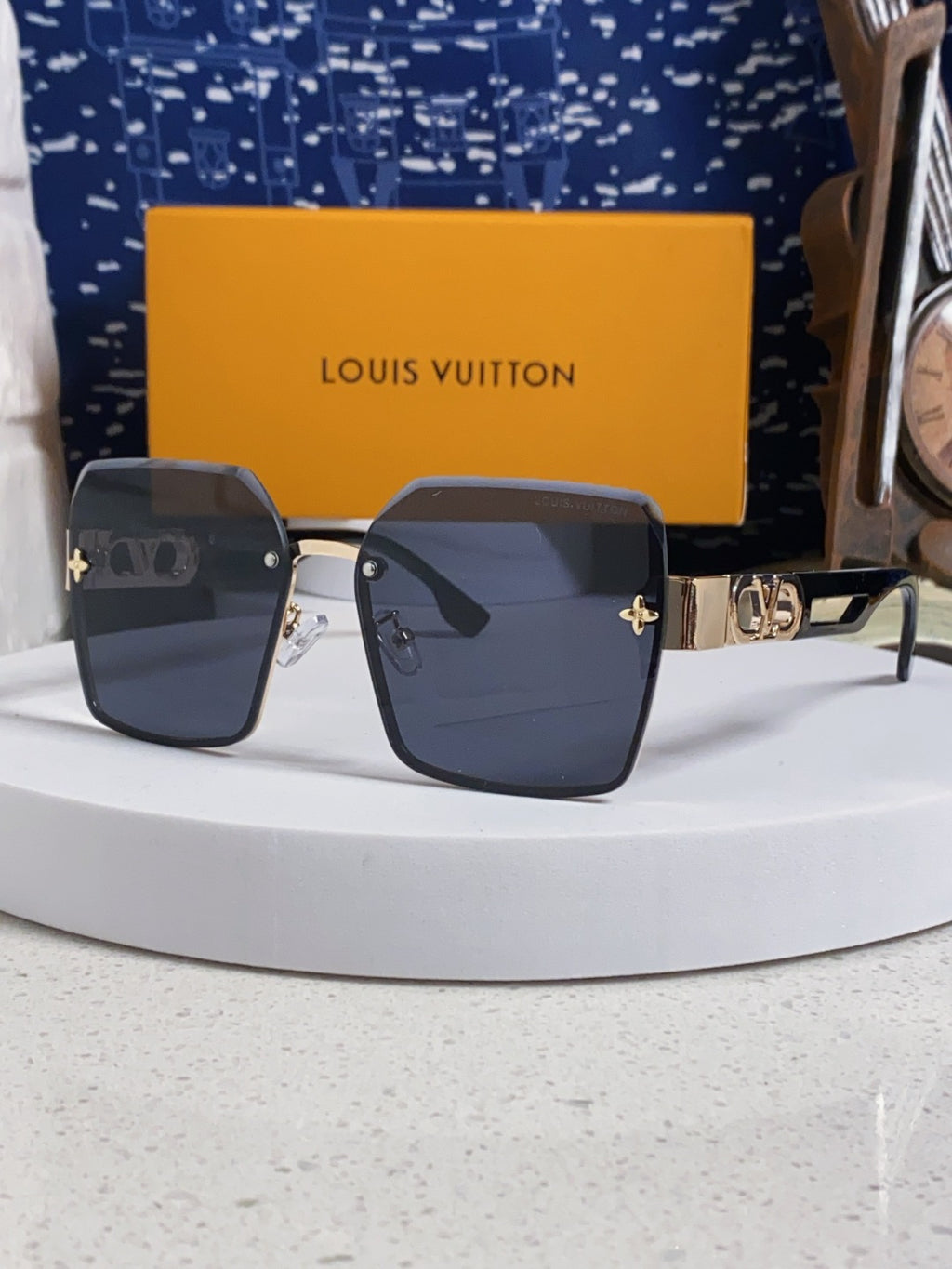 Louis Vuitton Metal Square Black Lens Sunglasses for Men & Women - 414901