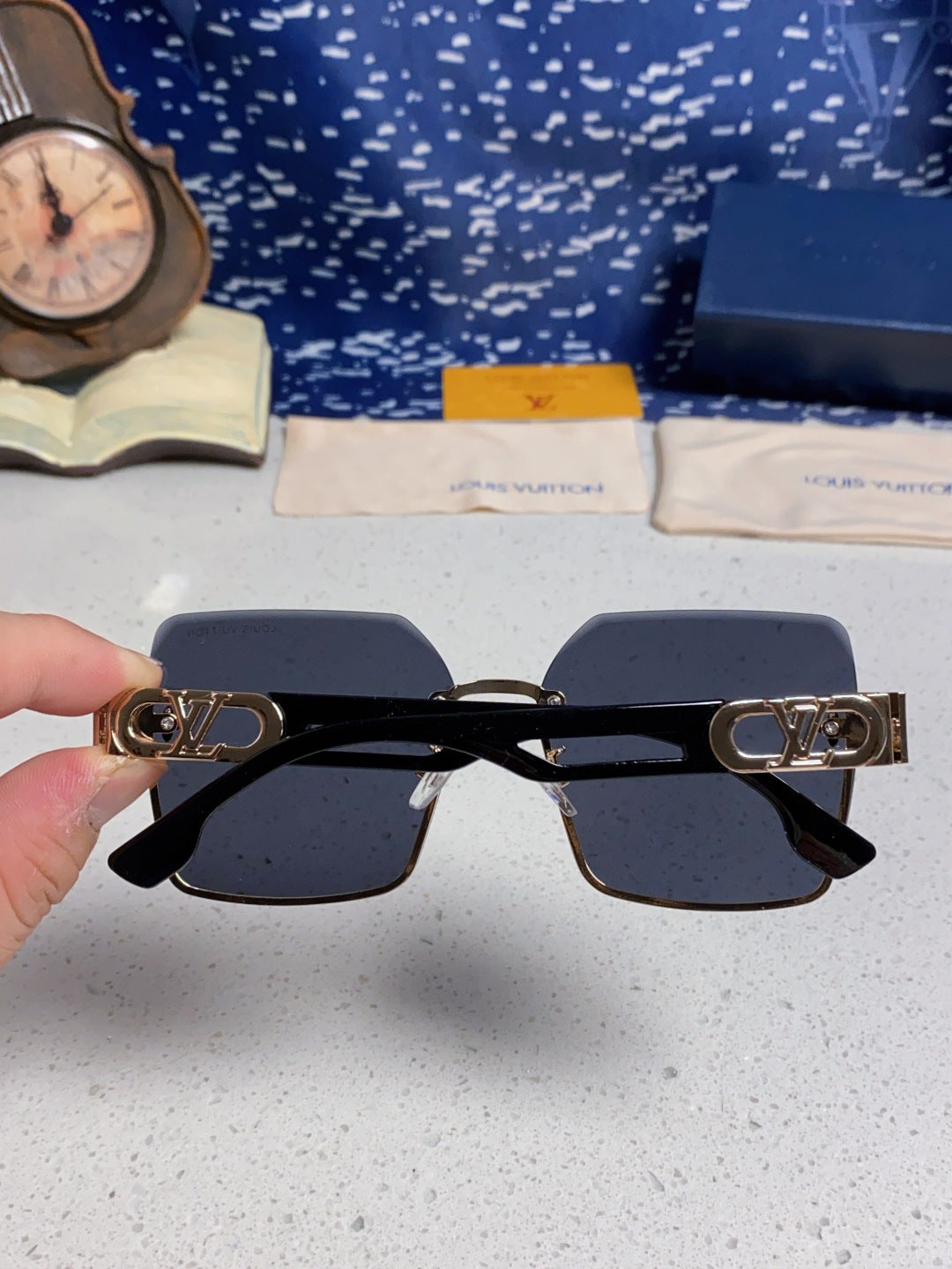 Louis Vuitton Metal Square Black Lens Sunglasses for Men & Women - 414901 - detail image 5