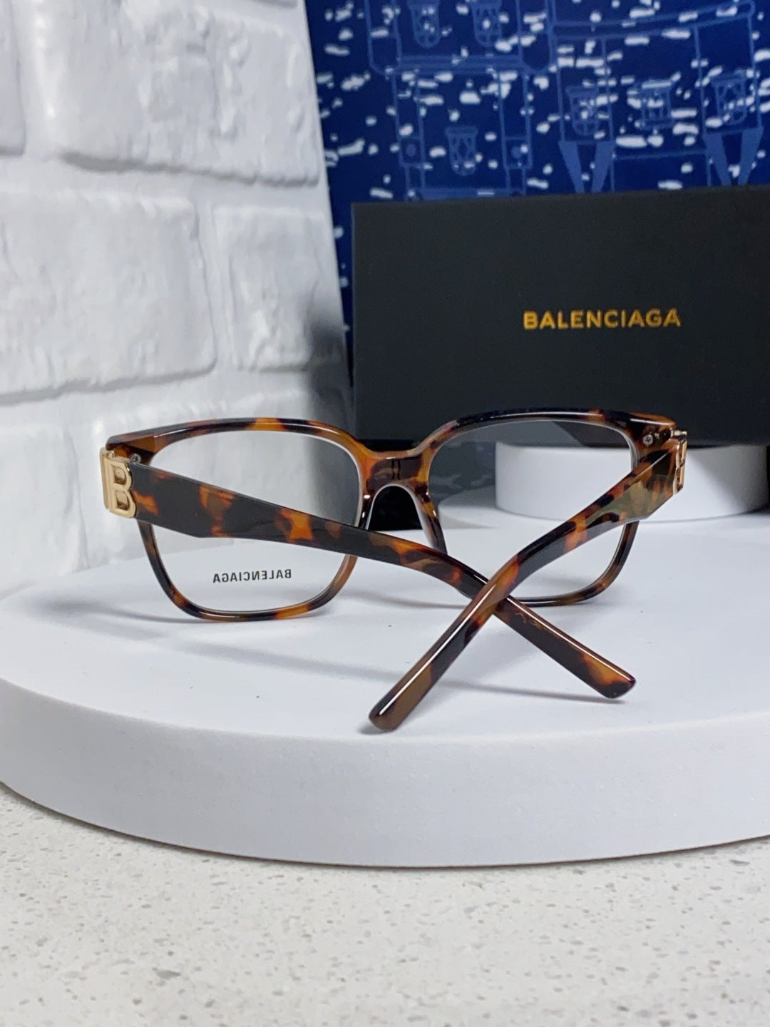 Balenciaga Folding Square Red Lens Sunglasses for Men & Women - 416118 - detail image 2