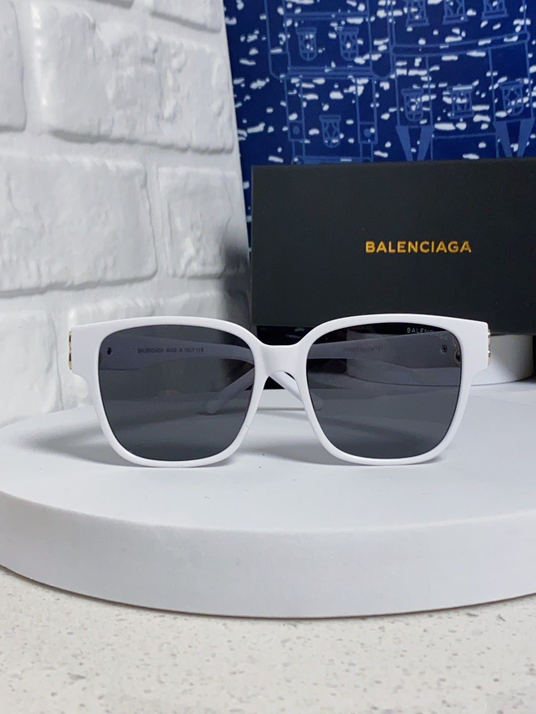 Balenciaga Folding Square Blue Lens Sunglasses for Men & Women - detail image 3