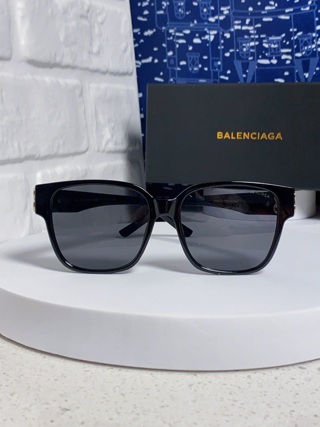 Balenciaga Folding Square Gold Lens Sunglasses for Men & Women - detail image 3