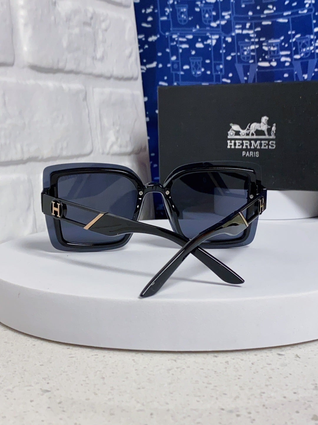 Hermès Square Blue Lens Sunglasses for Women - detail image 3