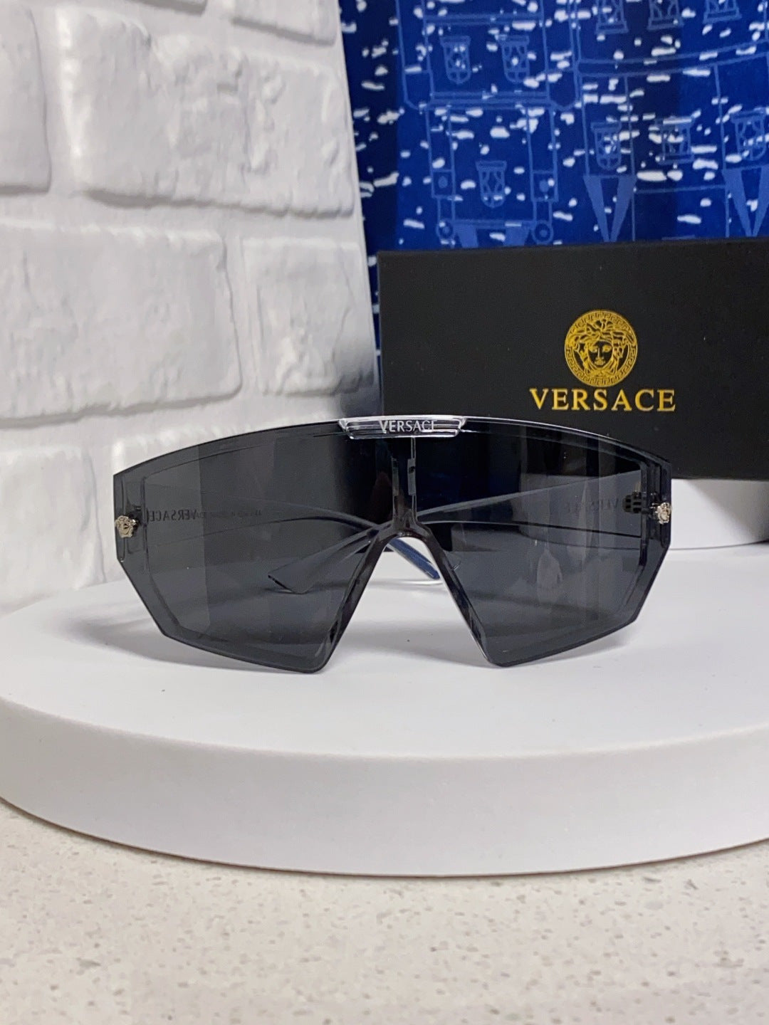 Versace Square Gray Lens Sunglasses for Men & Women - detail image 2