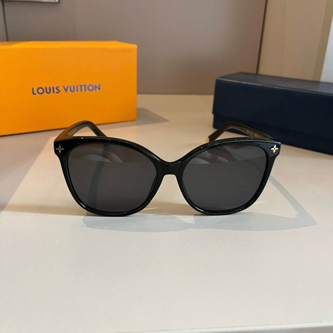 Louis Vuitton Fashion Gold Lens Sunglasses for Men & Women - 398086 - detail image 2